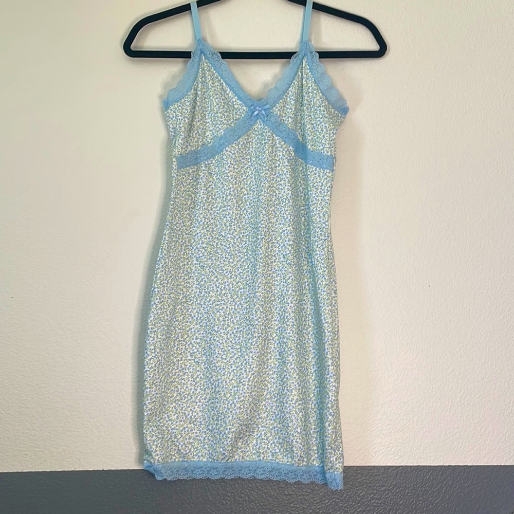 Blue, White, and Green floral dress. Soft comfortable fabric!